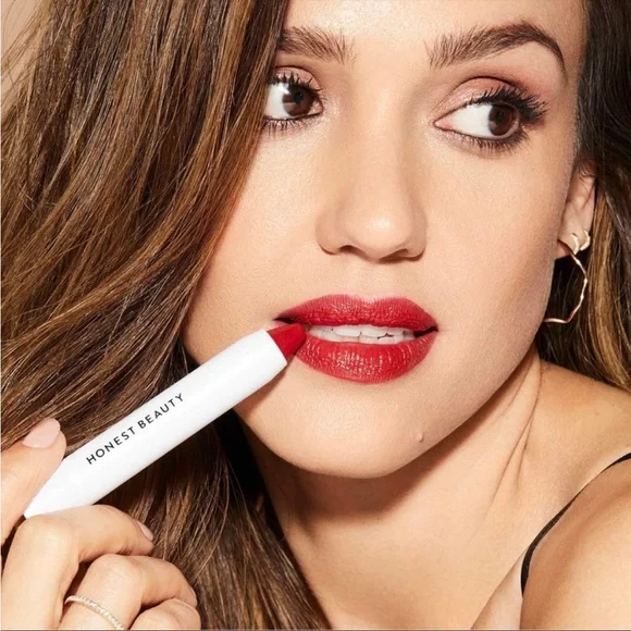 Honest Beauty Demi-Matte Lip Crayon in Strawberry NIB - Picture 1 of 1